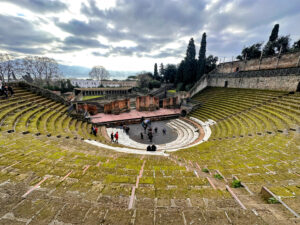 Image of the theatre of Pompei, Italy.